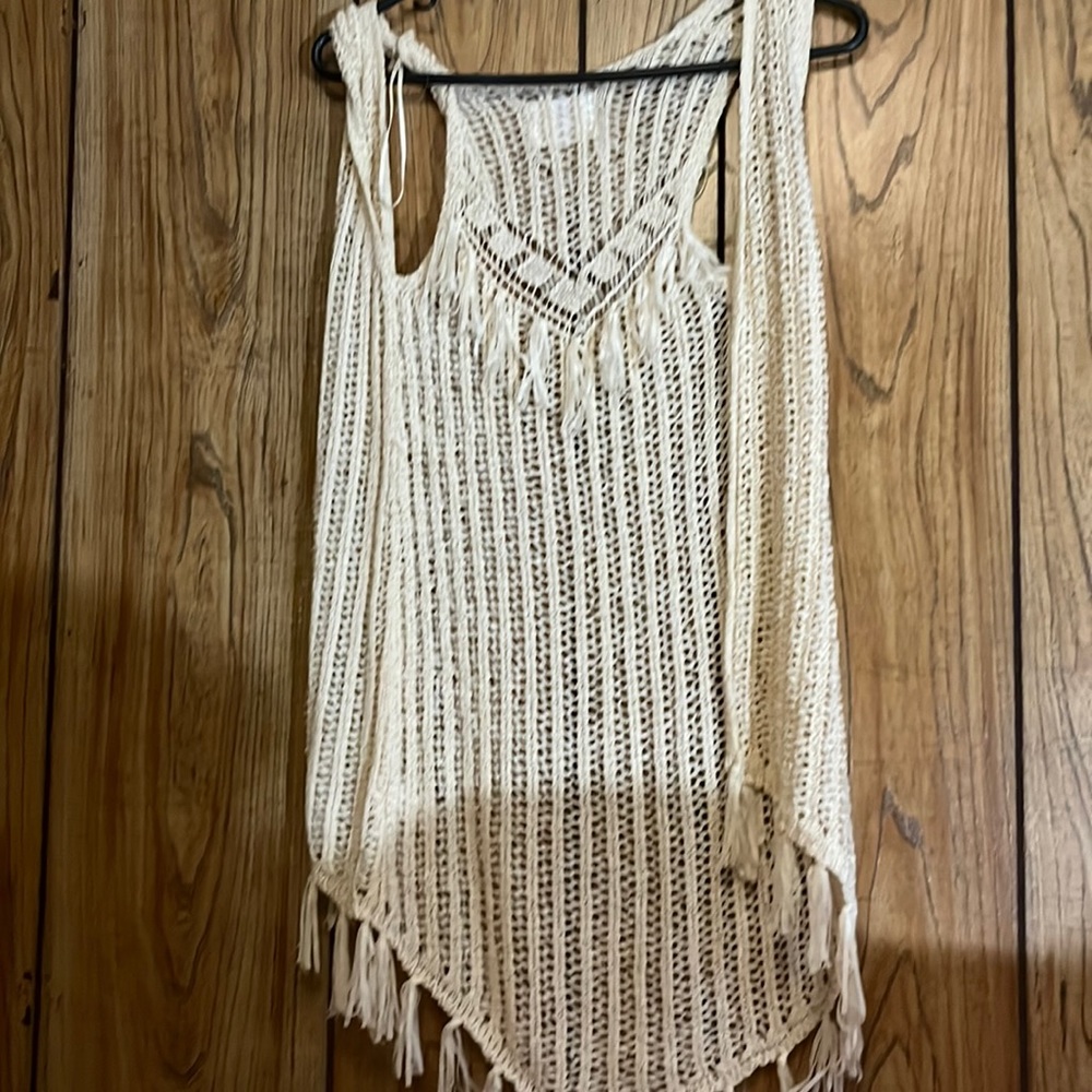 Brand: justice| size: 8/10 girls | color: creme|